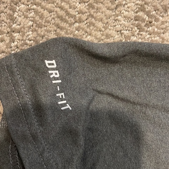 Villanova Wildcats Dri-Fit Long Sleeve Tee  XXL - Picture 4 of 4